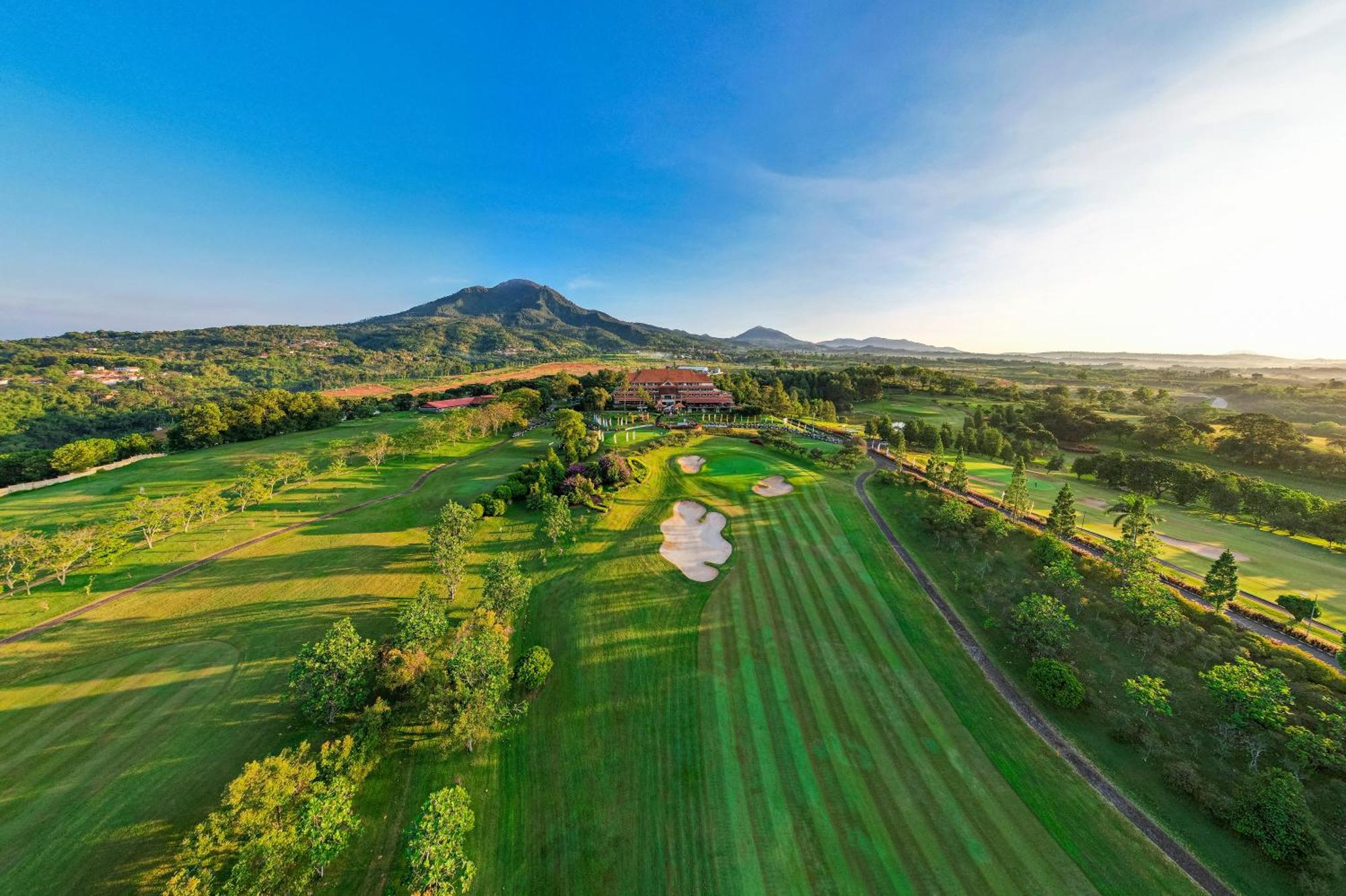Jatinangor National Golf & Resort المظهر الخارجي الصورة